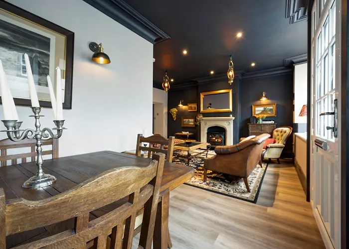 Croft House * Bentham